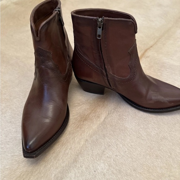 Frye Leather Western Boots - Picture 4 of 12